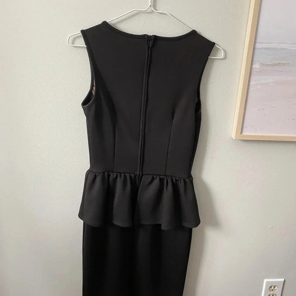 Beautiful Black/Tan Lace Peplum Cocktail Dress - Picture 6 of 10